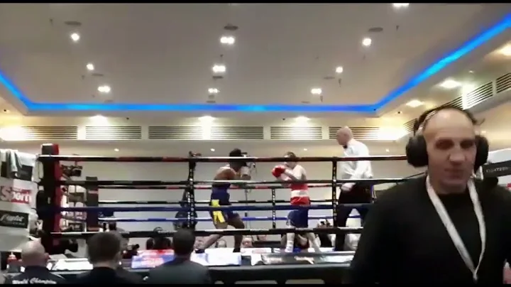 The Most Dramatic Pro Debut In Women's Boxing Hist...