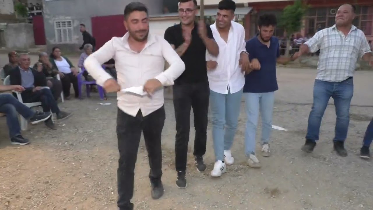 Tufanbeyli evci köyü asker eğlencesi