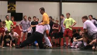 Terry Brands - defending a single leg takedown.