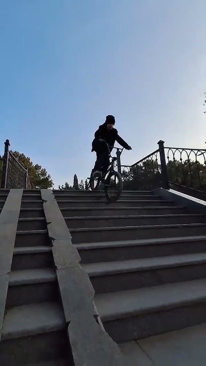 Без тормозов😎 Давайте добьём 800 подписчиков #bmx #azerbaijan #бмх # ...
