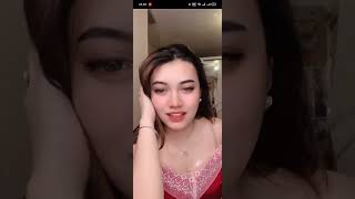 Tante Brili Buat Gerah