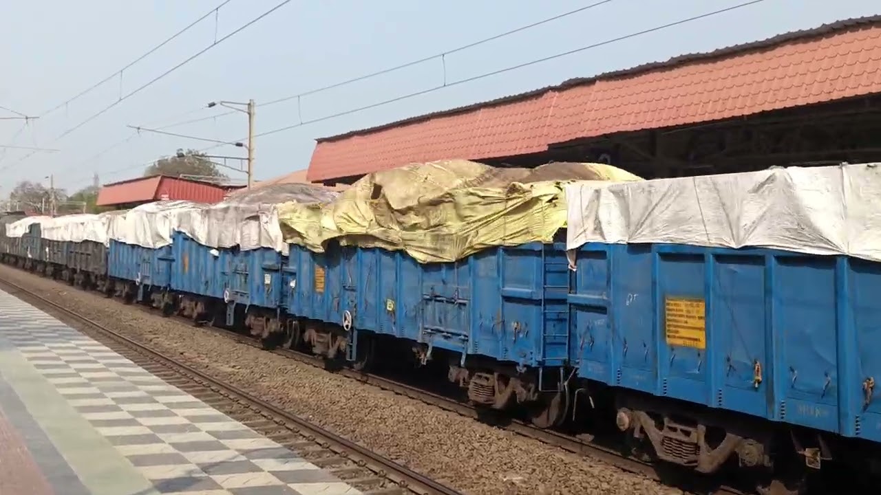 Long Freight Train in India,Maal Gaadi in India.मालगाड़ी .