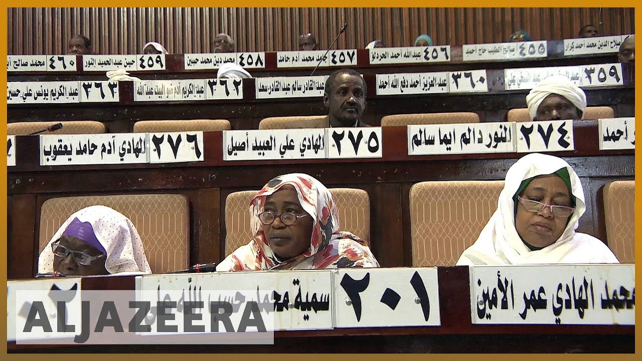 🇸🇩 البرلمان السوداني يُقرّ ميزانية 2019 وسط احتجاجات | الجزيرة الإنجليزية