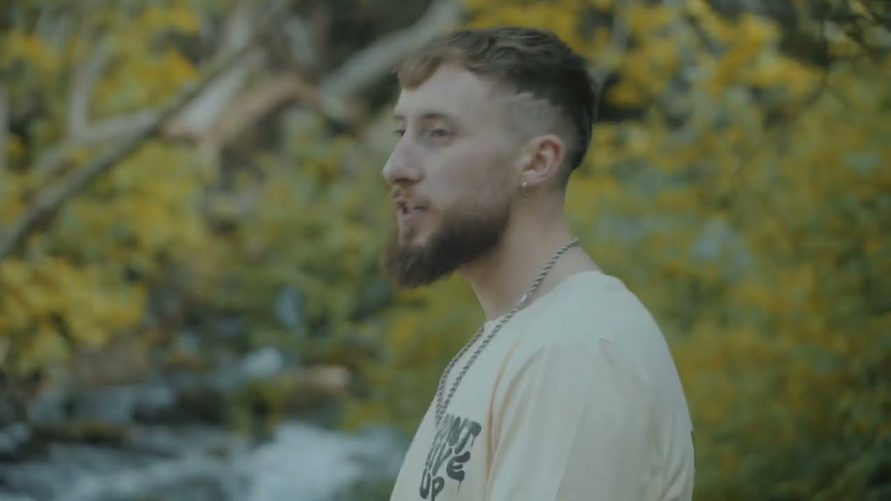 Watch MYKE VELETA - TOTEM (Video Oficial) Prod. Issy.prod on YouTube Watch MYKE VELETA - TOTEM (Video Oficial) Prod. Issy.prod on YouTube