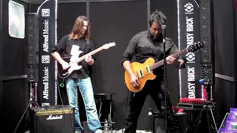 NAMM '11 "Sugar Buzz" trading solos w/ Peter Lauck