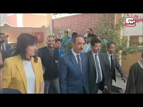 Ambassador Nabila Makram and the Governor of Sohag arrive to inspect the "One Hand" convoy in Ban...