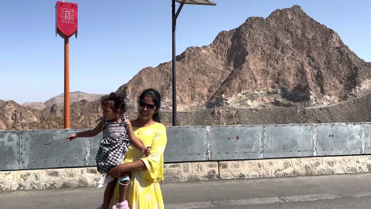 Visit to Hatta Dam to see the green water and paddle boats 