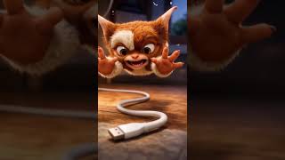Gizmo's Charging Struggle! 😂⚡ #3danimation #funny #shorts #usashorts