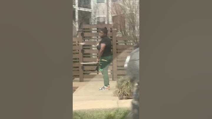 Amberlynn Reid’s Girlfriend Walking Twinkie