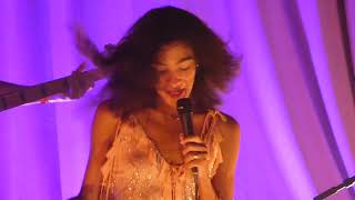 Olivia Dean - "Dive" (Live in Boston)