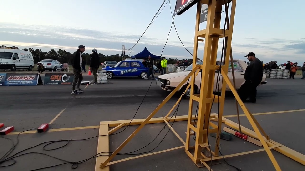 renault 12 turbo vs fiat 128 enfierrado! picodromo bahia blanca!