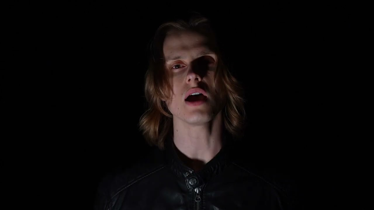 Sven Ormen - Lonely [Official Music Video] - YouTube thumbnail