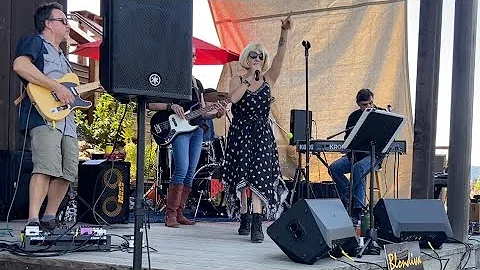 Blondiva at Mazzocco Winery 4.24.22 Because the Night| Tainted Love| Just Like Heaven| Rapture