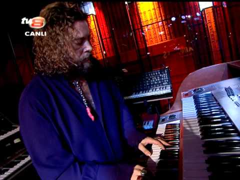 Mustafa Ceceli - Sensiz Olmaz ki | İskender Paydaş | Disko Kralı TV8 | 5 Şubat 2012 |
