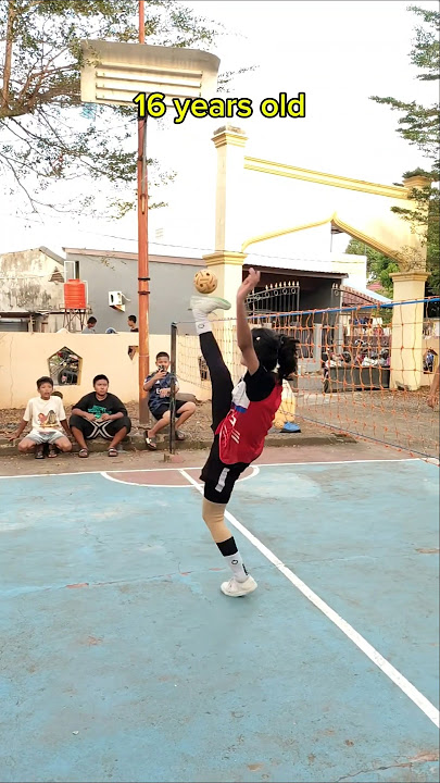 Great skills younger #sepaktakraw