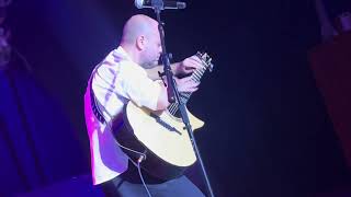Andy McKee - Hunters Moon (Live in Oklahoma City, OK)