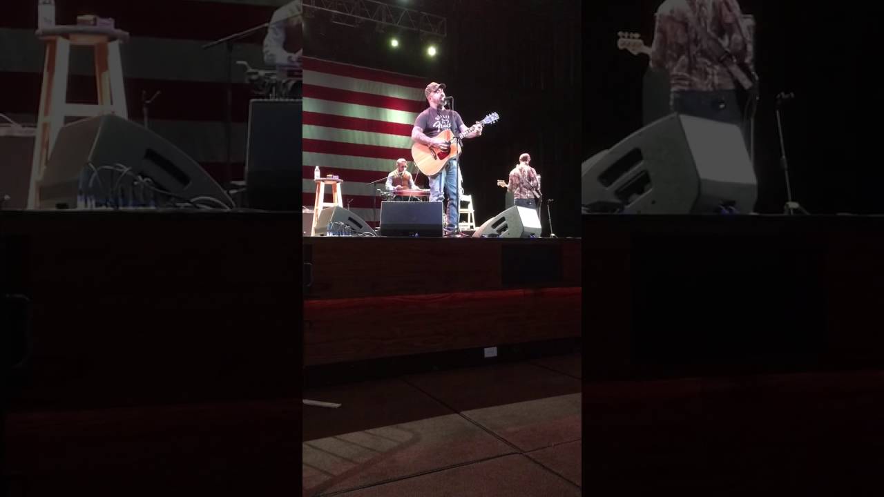 Aaron Lewis live soundcheck concert  "Lost and Lonely"