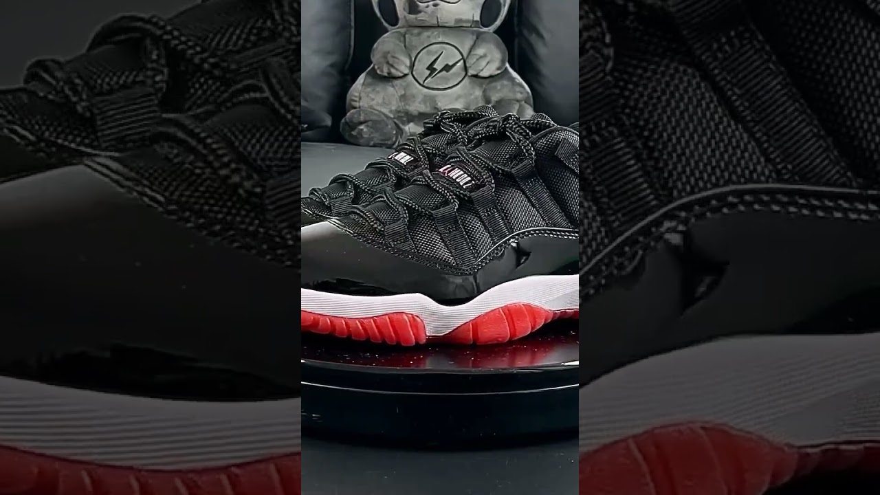 Air Jordan 11 Low "Bred 