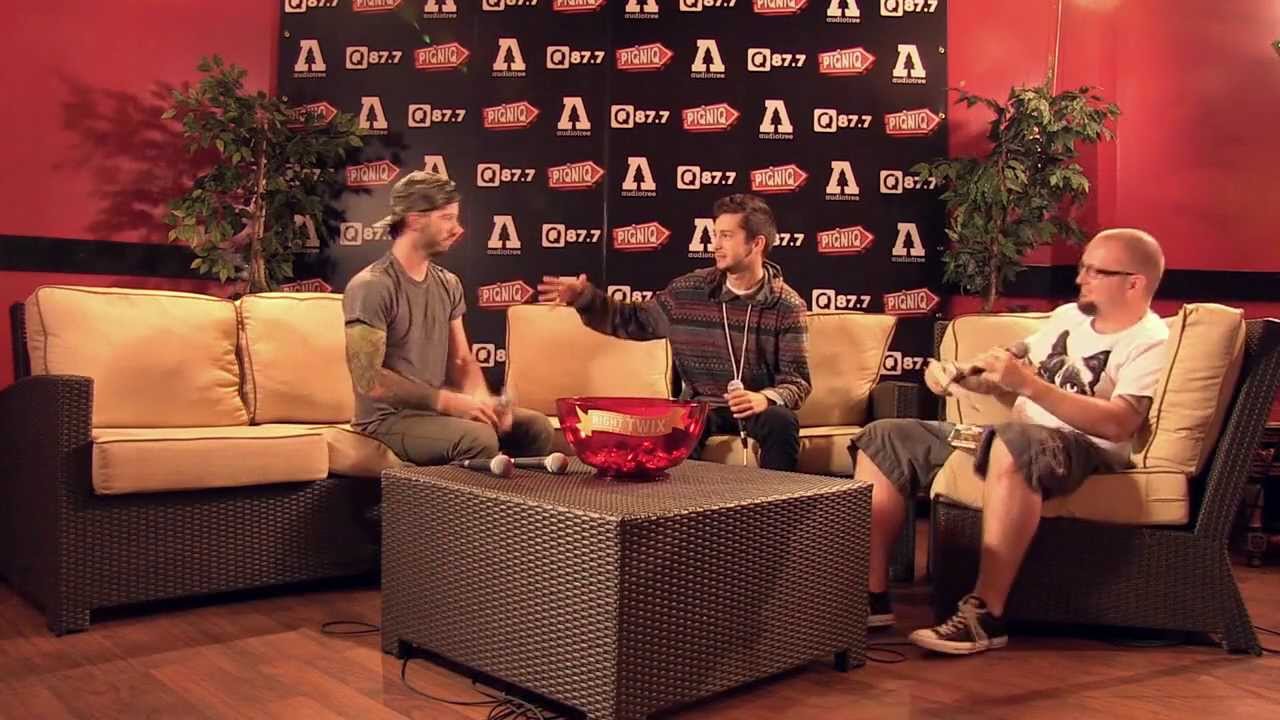 .PJ. interviews Twenty | One | Pilots at PIQNIQ