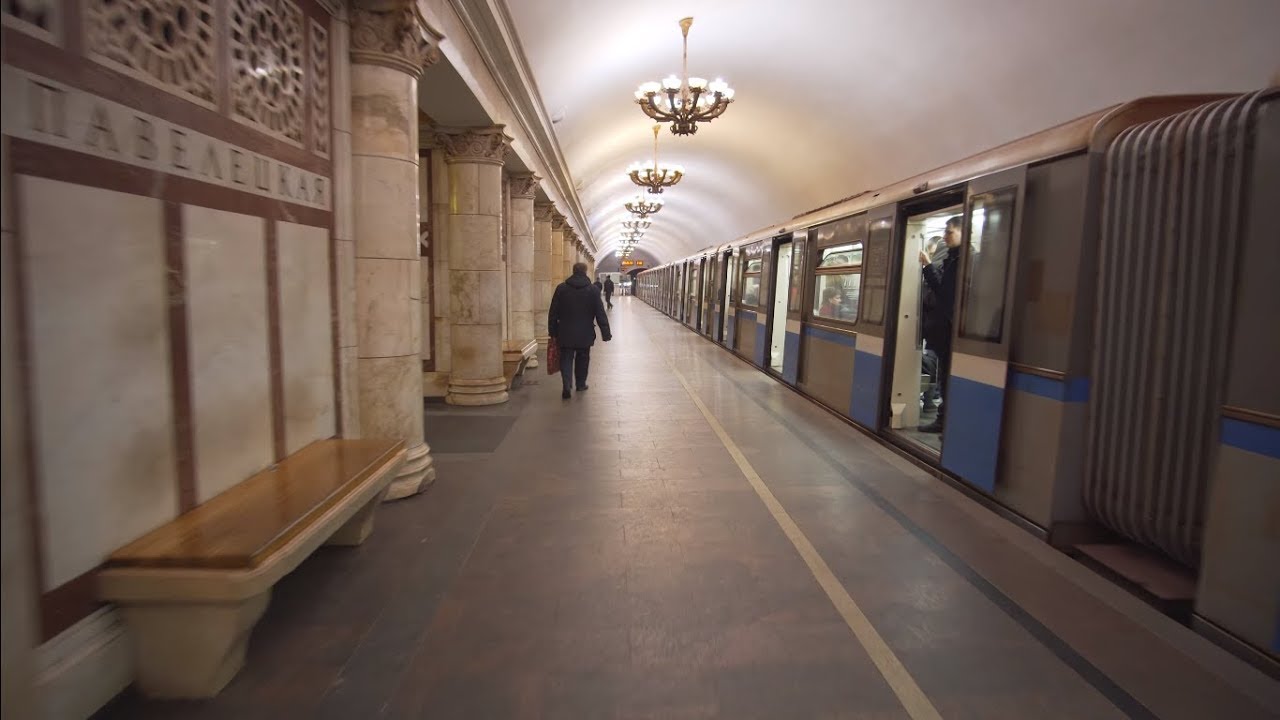 Russia, Moscow, 2X Metro ride from Тага́нская to Новокузнецкая