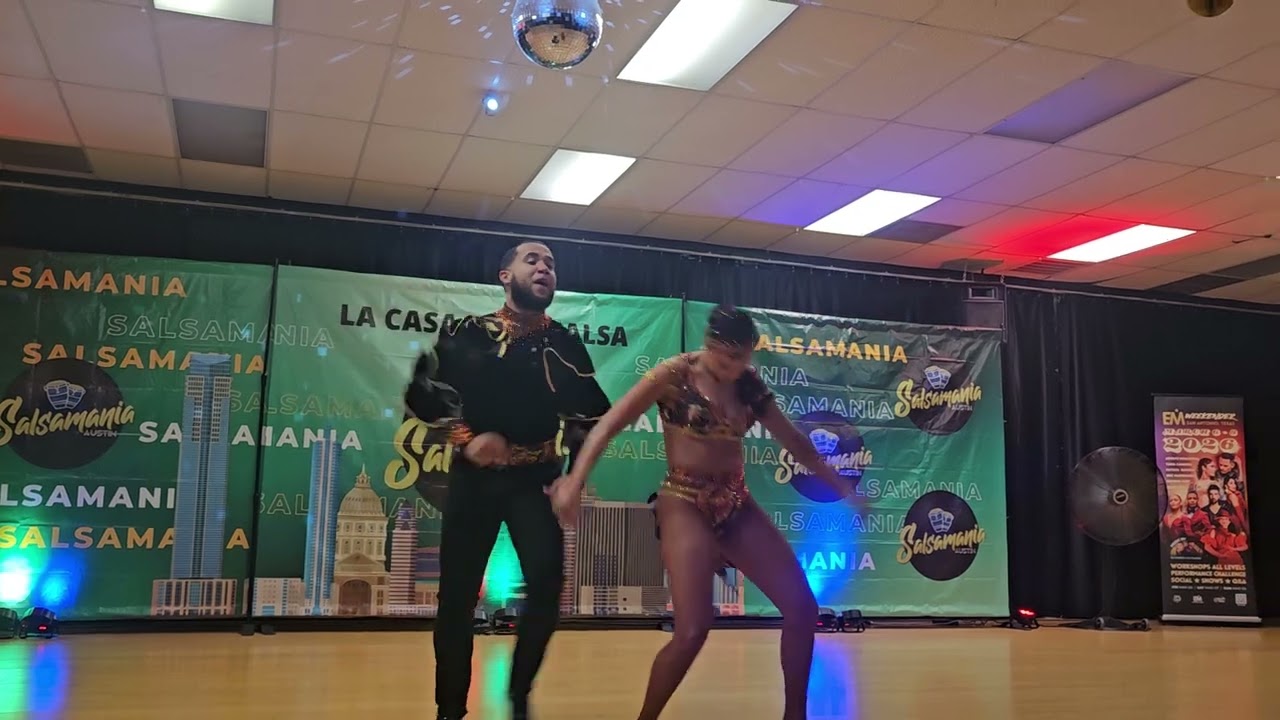 Angel and Stephanie at Salsamania