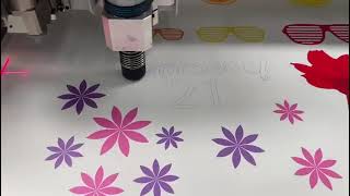 CCD camera equipped #cuttingmachine #oscillating #machine #leather #ccd #pvc #sticker #stickers