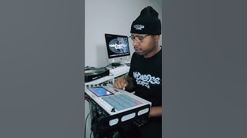 🔥 RNB Sample Flip🤯 Akai MPC Live 2 Beat Making #sampletypebeat #typebeat #shorts