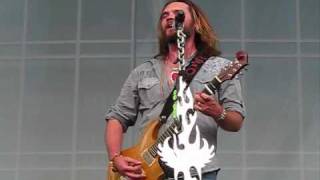 Bo Bice ~ Wild Roses (CMA Fest 2010)