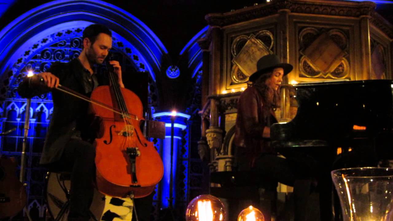 Brandi Carlile @ Union Chapel - London - Before it breaks - 2015-02-12