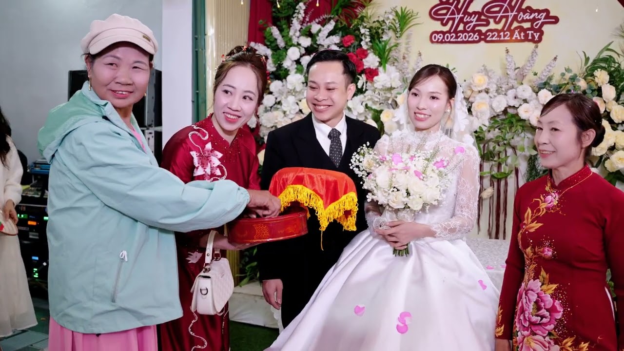 T4K HUY HOÀNG NGỌC TRANG