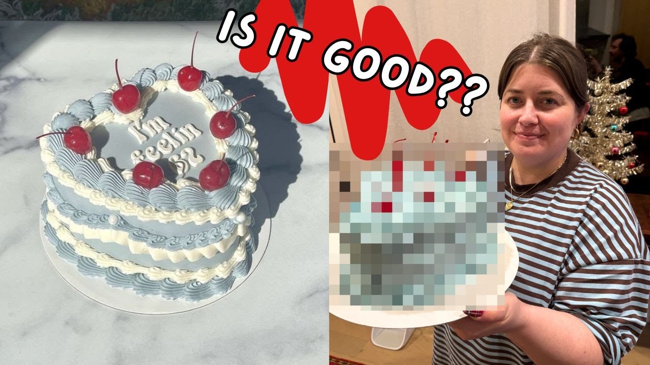 Я испекла торт в форме сердца в стиле ретро.