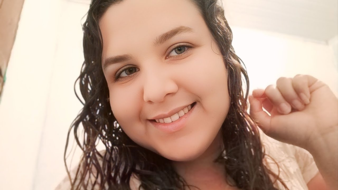 ASMR/ Sussurrando sobrenomes 😌🤤 #asmr #asmrbrasil #relax 