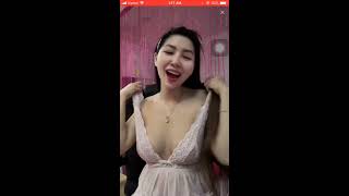 LiLy nóng bỏng sexy đến nghẹt thở. Không vào nhà tắm không phải đàn ông