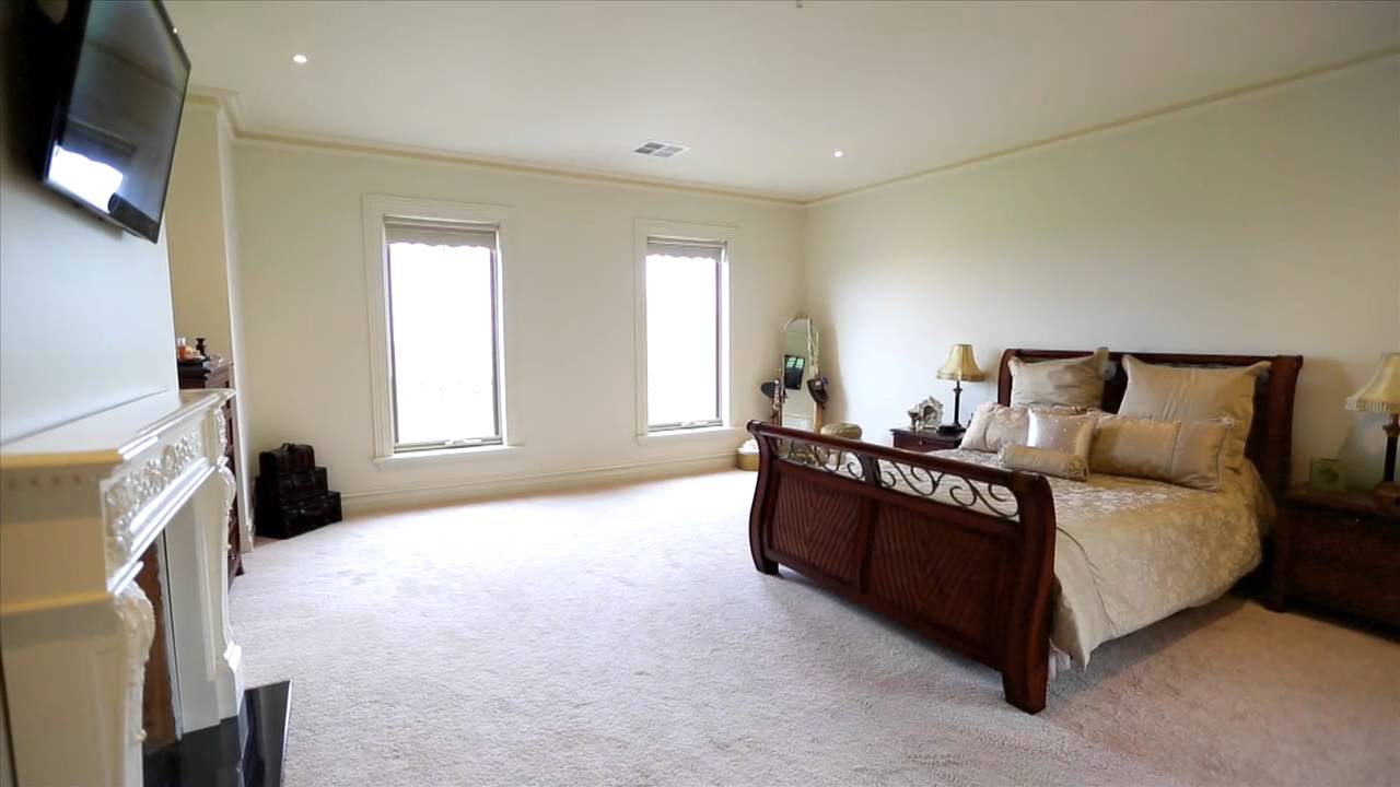 8 Excelsior Heights Craigieburn - Real Estate City Craigieburn