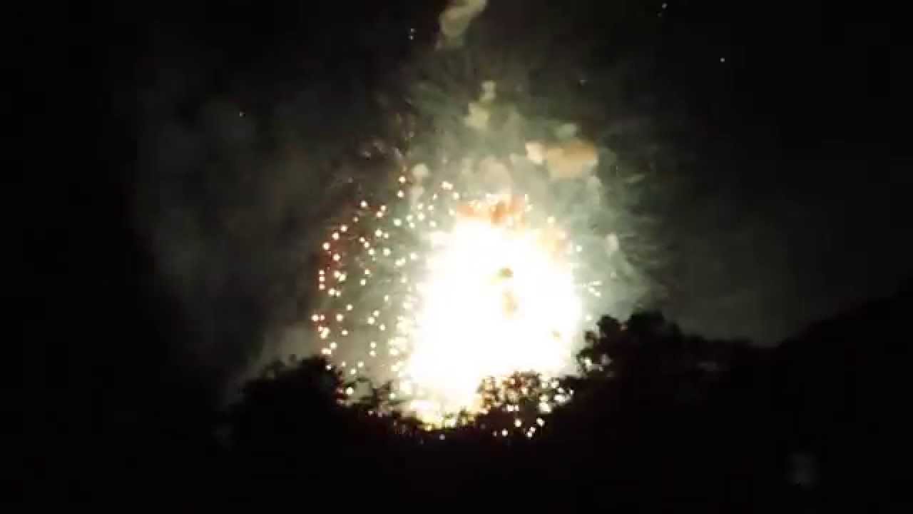 Fireworks on Lake Keowee at The Reserve, July 4th 2014 YouTube
