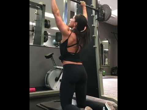 Aspen Rae бодибилдер