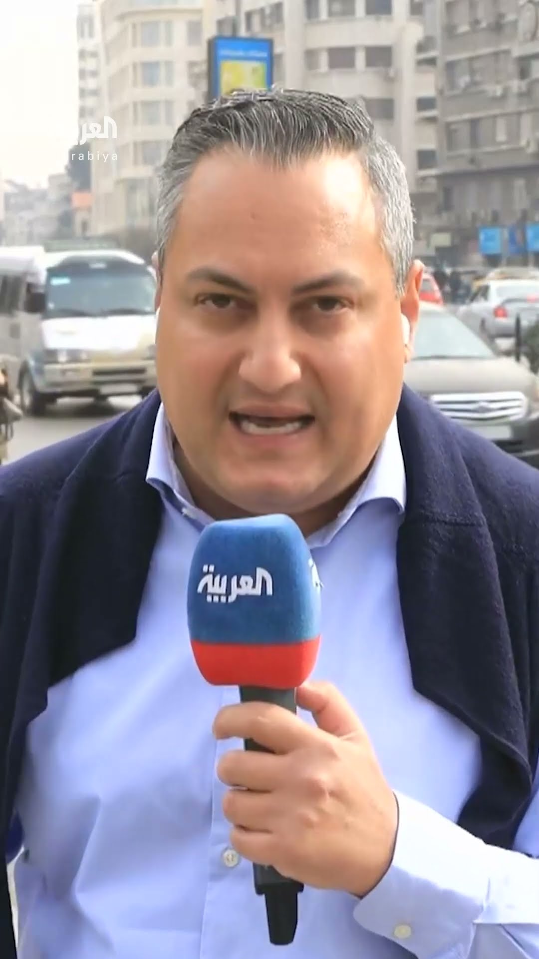 طاهر بركة: مشاهد متنوعة في رحلة الوصول إلى دمشق بينها دبابات ملقاة على جانبي الطريق