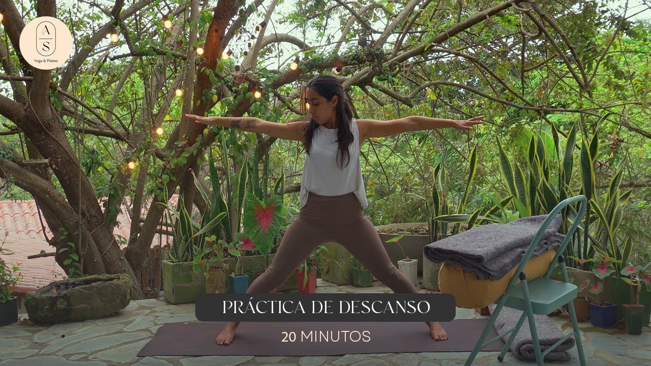 Día 2: Alivia dolores mensturales y de espalda baja | 20 minutos | Yoga multinivel y básico