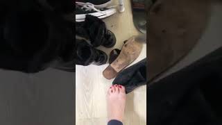 Hoover nozzle's soft suction: caressing ballet flats and bare UK5 soles screenshot 1
