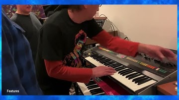 The Jupiter-8 Synthesizer | Retro Music Tech History