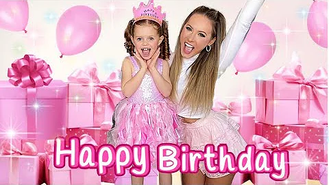 HALLIE’S 8TH BIRTHDAY CELEBRATION ✨🛍️ OPENING PRESENTS 🤩 @HallieOnStage114