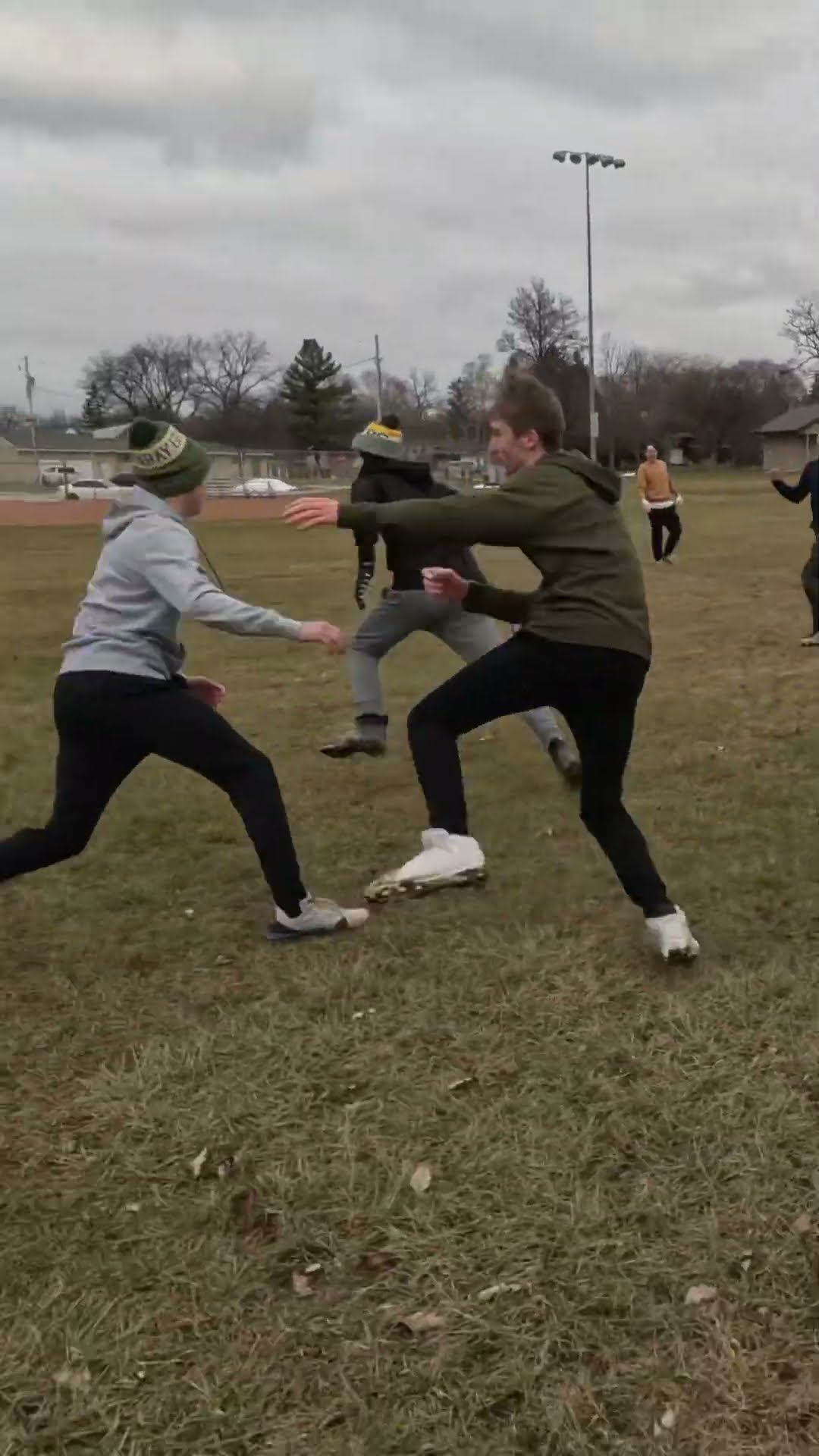 Mason jukes through two defenders for the easy touchdown?!! #nfl #football #shorts #sports #fyp