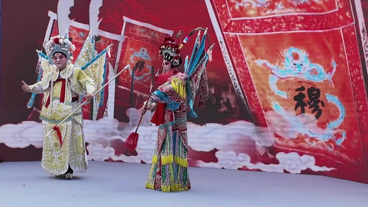 Yongqing Alley Guangzhou’s Cultural Gem citywalk 廣州永慶坊粵劇