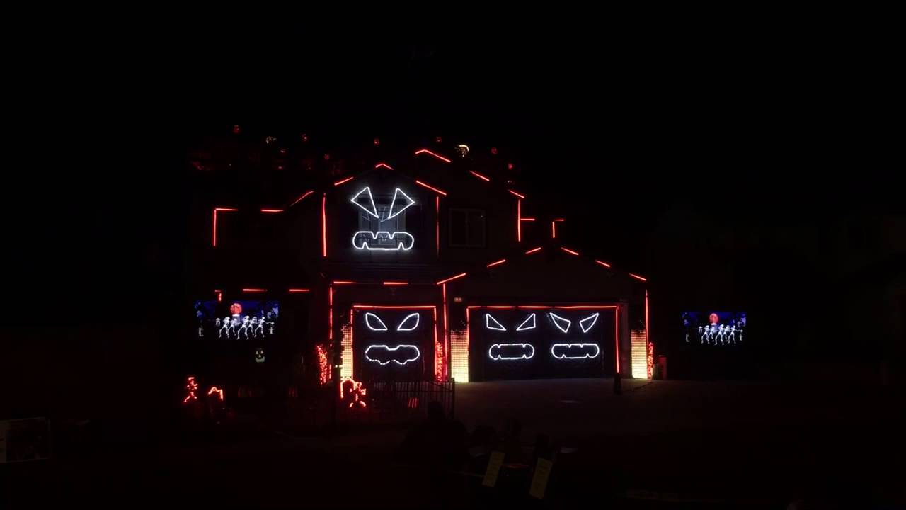 Thriller Pt 1 Riverside Halloween House YouTube