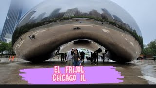 The cloud Gate &quot;El Frijol&quot; Chicago