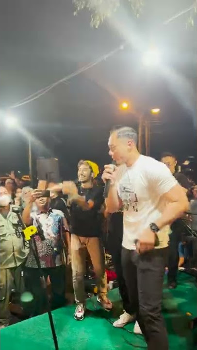 Kuliner Malam Sambil Menikmati Live Music di Pendopo Lawas, Jogja