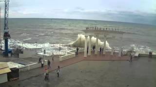 Алушта шторм запись с веб камеры Крым ру