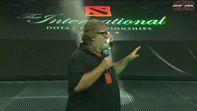 NS commented on Gabe Newell's strange move at The International 2023