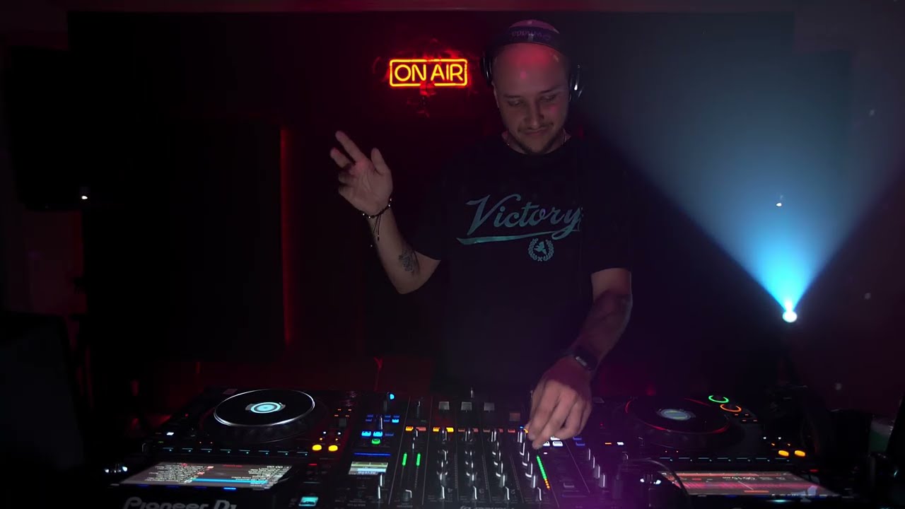 DJ EQ Live Set at Rhythm House Studio/ House and Minimal Vibes