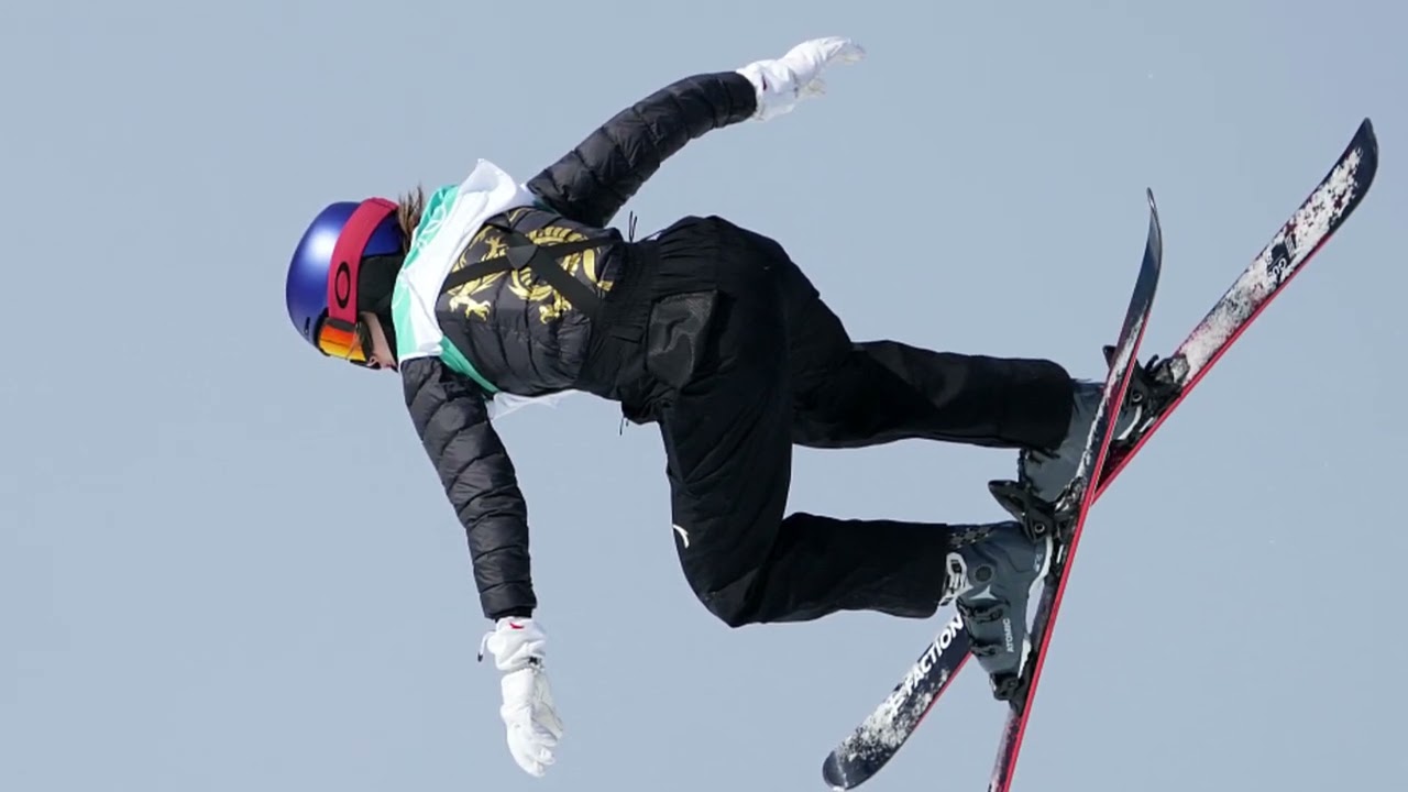 Beijing 2022 Gu Ailing reaches womens big air final on debut Freestyle Skiing 谷爱凌晋级决赛 自由式滑雪女子大跳台